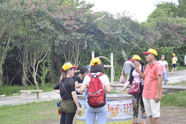 團(tuán)體出游 團(tuán)體出游